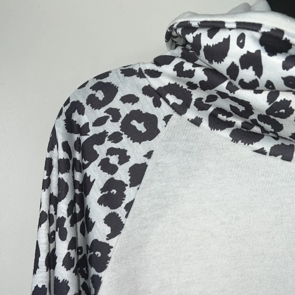 Leopard Print Top - Picture 6 of 9